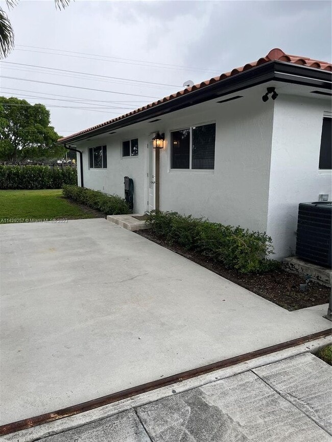 Building Photo - 9203 SW 136th Terrace
