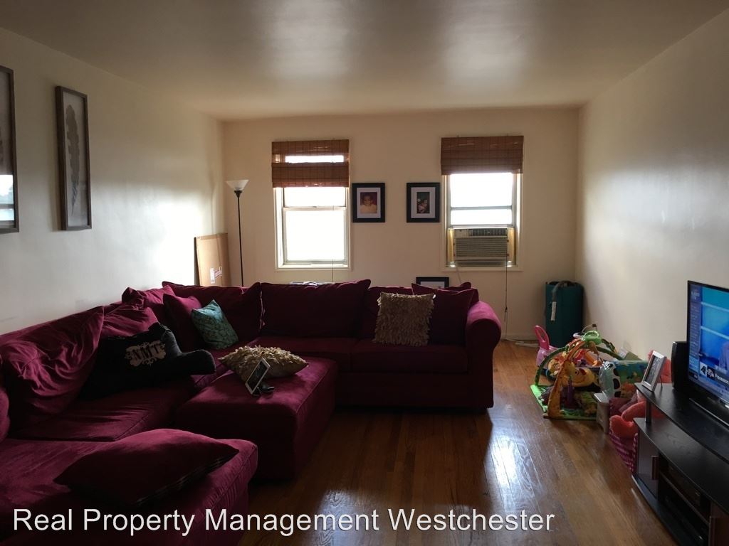 Foto principal - 1234 Midland Ave