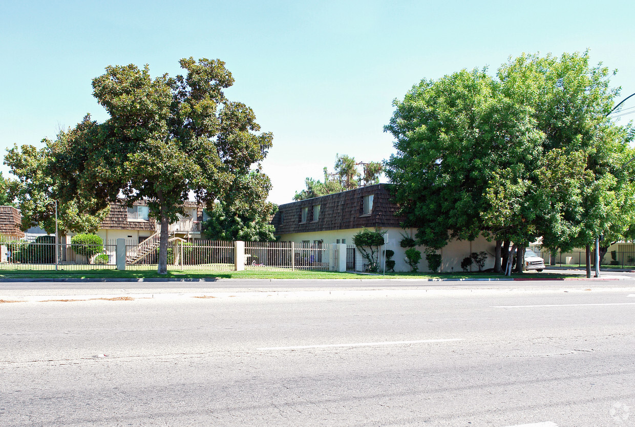 Foto principal - 3209 N Sierra Vista Ave