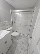 Building Photo - 15 Davis Rd