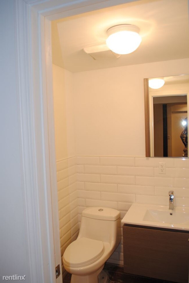 Foto del edificio - 689 Greene Ave