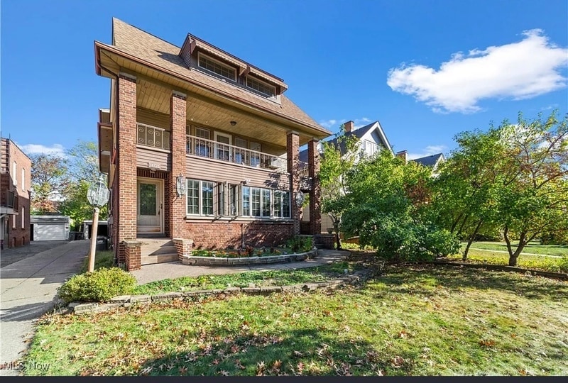 Foto principal - 14724 Clifton Blvd