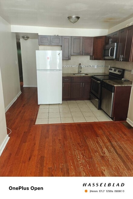 Building Photo - 1506 N Willington St