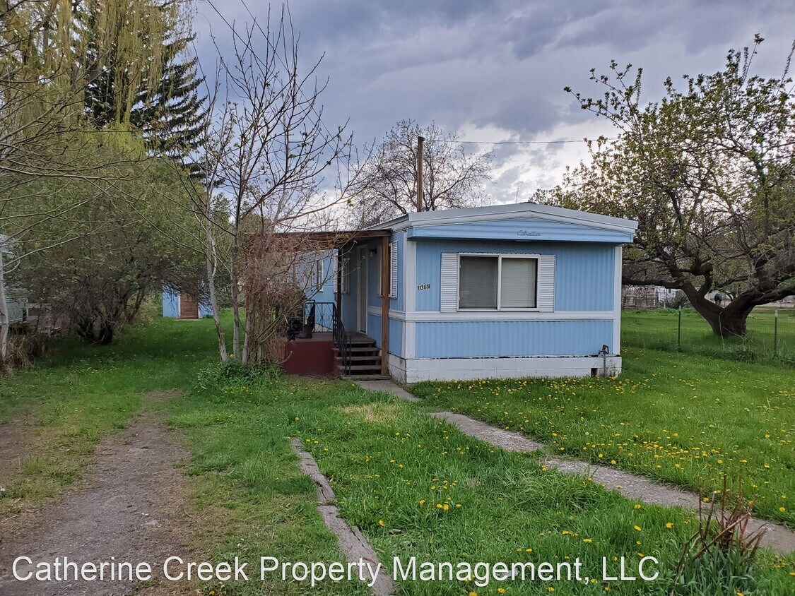 Primary Photo - 2 br, 1 bath House - 1136 N. Main Street