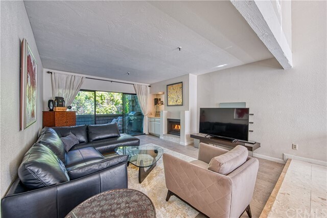 Building Photo - 6 Sea Island Dr