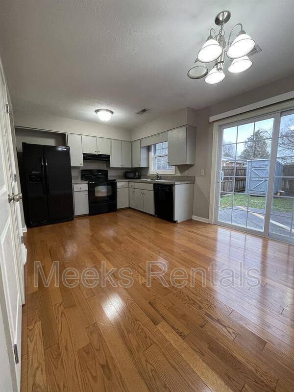 Foto del edificio - 1002 Fairway Gardens Dr