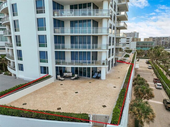Building Photo - 3535 S Ocean Dr
