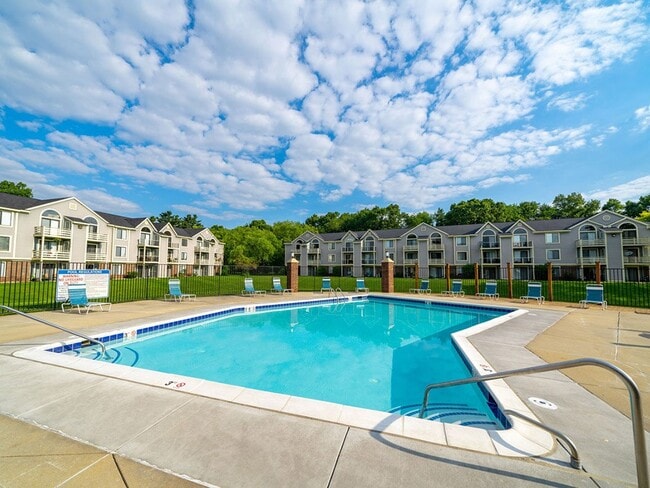 Building Photo - Hurwich Farms Apartments