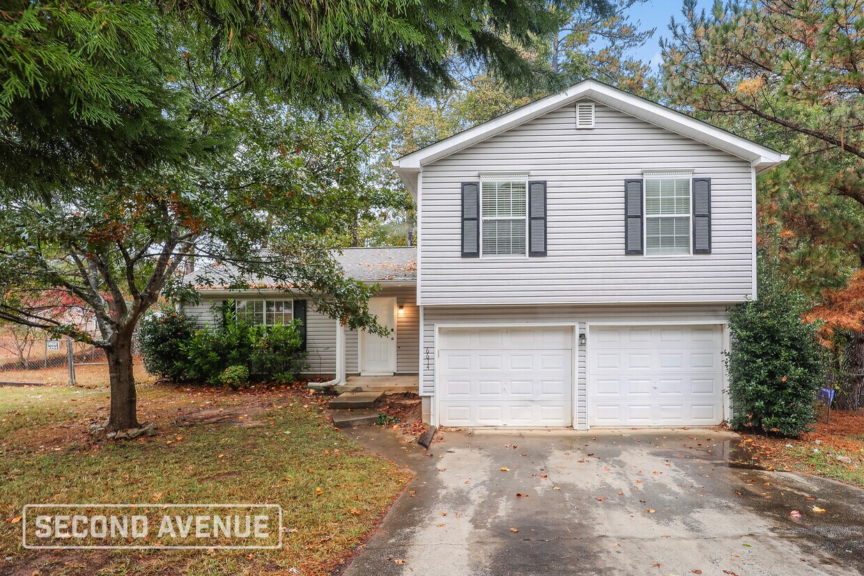 Foto principal - 6614 Rebecca Lou Ln