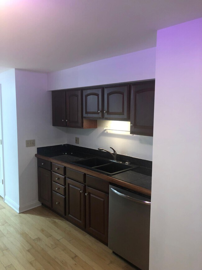 Foto del edificio - 162 Dorchester Ave