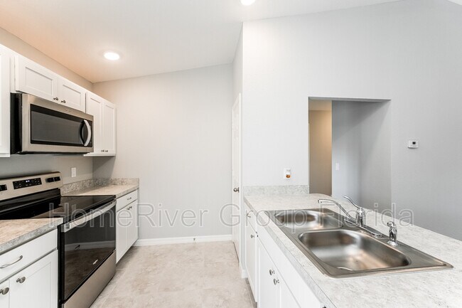 Building Photo - 1222 Summa Blvd