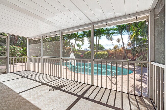 Foto del edificio - 1900 NE 19th St