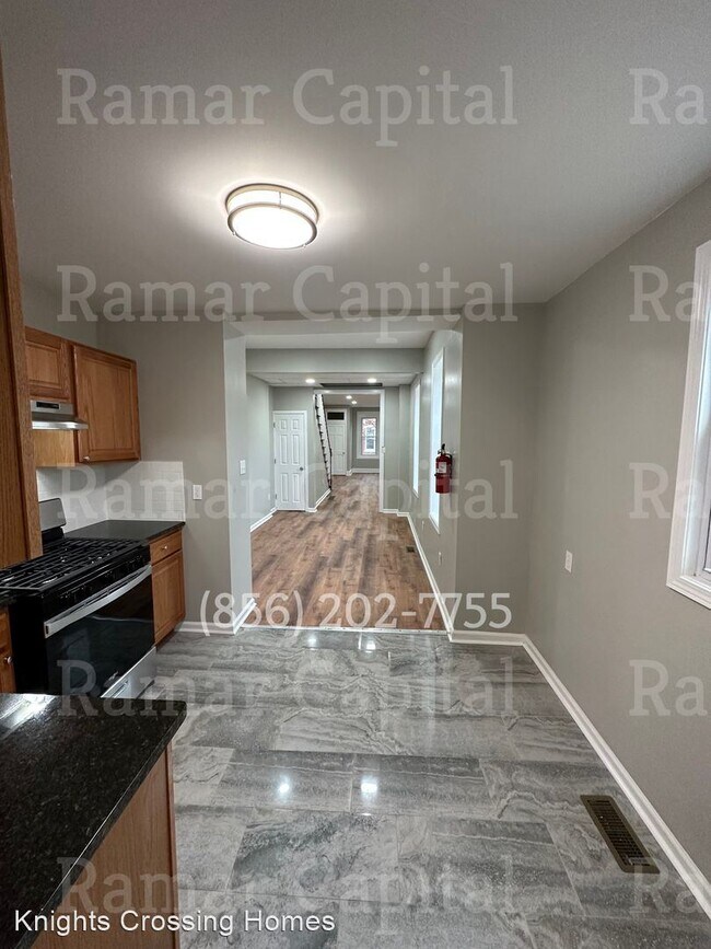 Foto del edificio - 3 br, 1 bath House - 621 Clinton st