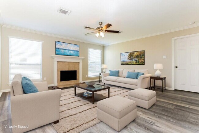 Foto del edificio - 408 Cedar Branch Dr