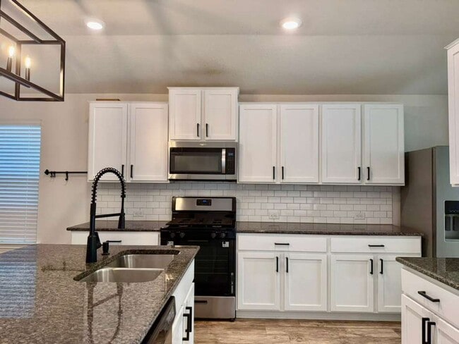 Building Photo - Single-Story Rental in Redbird Ranch with Open Layout & Private Yard