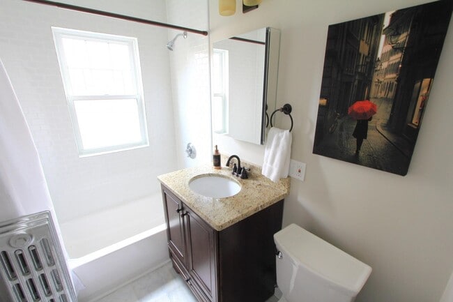 Foto del edificio - 3 Bedroom in Lower Allston. Central AC, Ba...