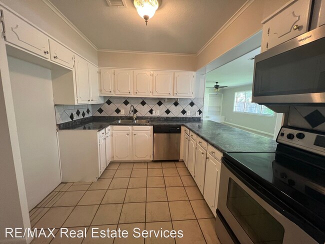Foto del edificio - 5 br, 3 bath House - 6038 Fox Chase Trail