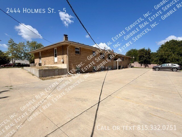 Foto del edificio - 2444 Holmes St