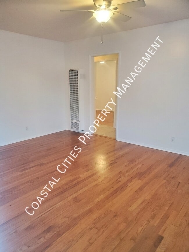 Building Photo - 4408 Ostrom Ave