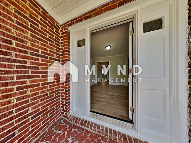 Building Photo - 4922 Statesville Rd