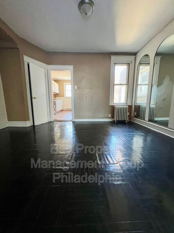 Foto del edificio - 4584 G St