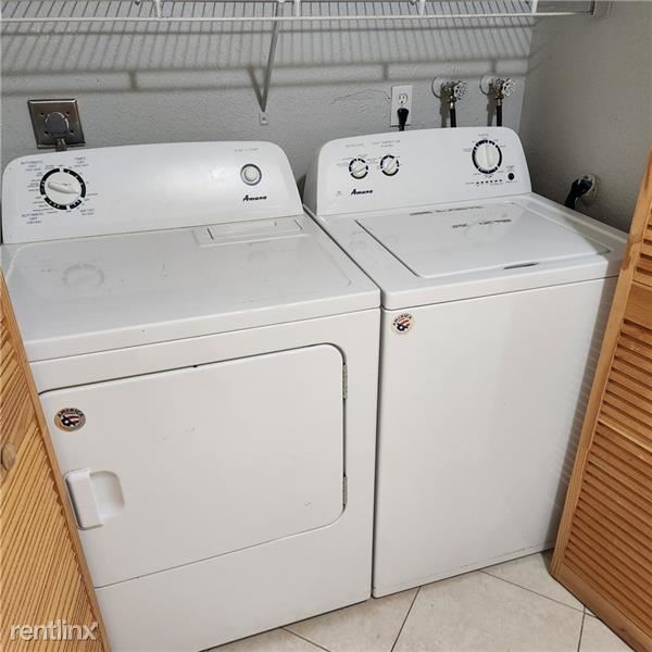 Building Photo - 3 br, 2 bath House - 3634 NW 95th Ter # 8L