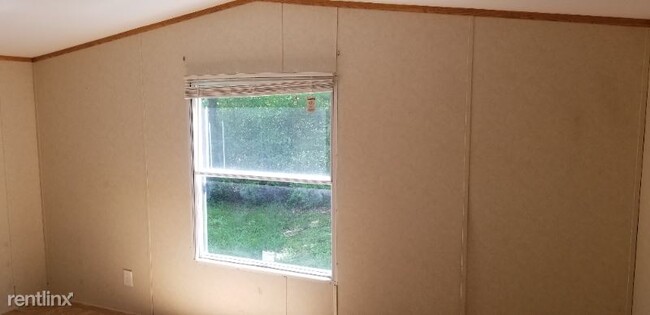 Building Photo - 3 br, 2 bath Mobile Home - 648 Williams Road