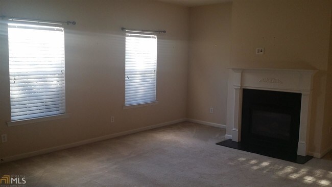 Building Photo - 3138 Imperial Cir SW