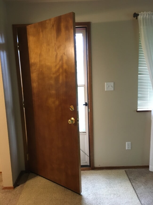 Building Photo - 238 S 70th St