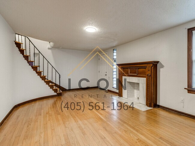 Building Photo - 216 NW 36th St