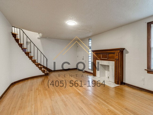 Foto del edificio - 216 NW 36th St