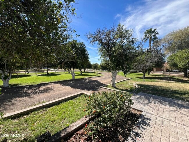 Foto del edificio - 17218 E Starflower Ct