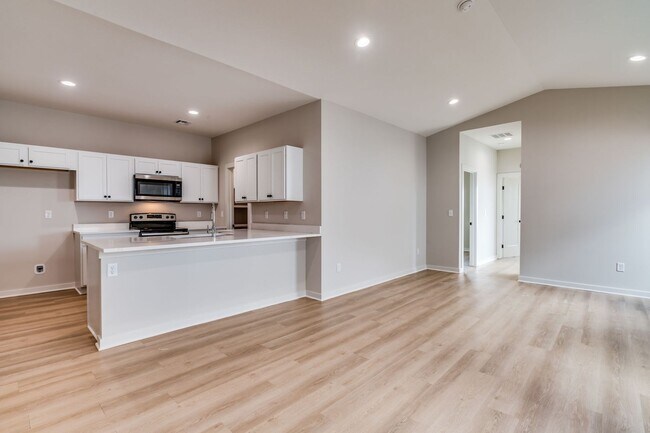 Building Photo - Cypress Glenn Kingston