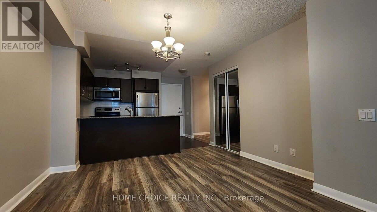 Photo principale - 525-525 Wilson Ave