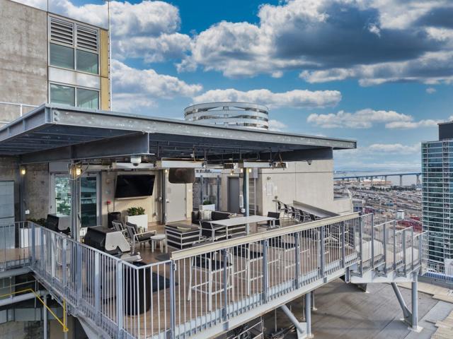 Foto del edificio - 321 Tenth Ave