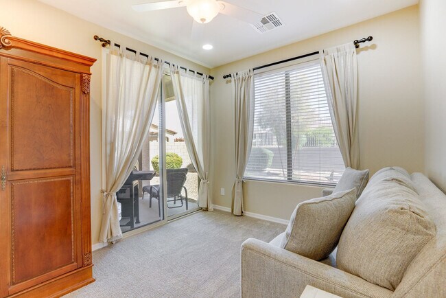 Foto del edificio - 17940 W Glenhaven Dr