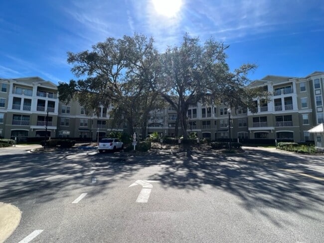 Building Photo - 2 Bedroom - 1 Bathroom - Gardens of Bridge...