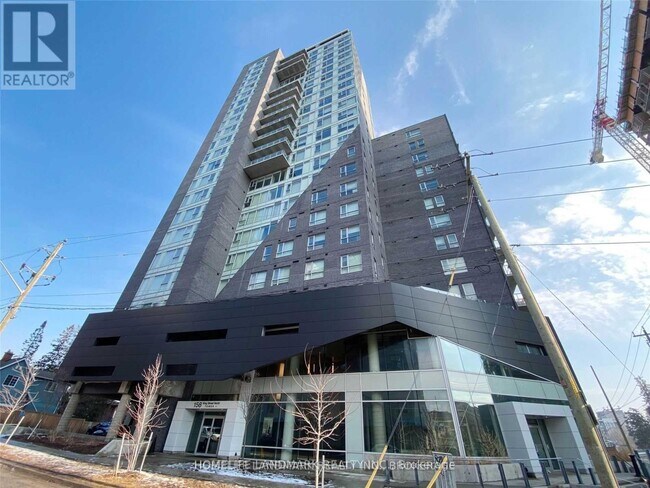 Photo du bâtiment - 158-2158 King St N
