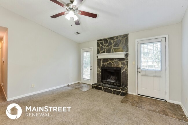 Building Photo - 2070 Corners Cir