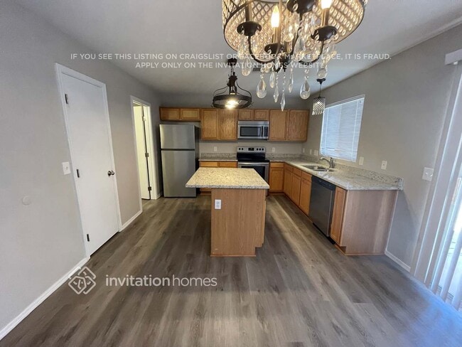 Foto del edificio - 1551 E Betsy Ln