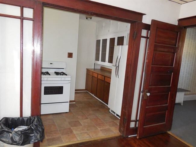 Foto del edificio - 4238 Sheffield Ave