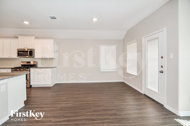 Building Photo - 808 Fredericktown Rd