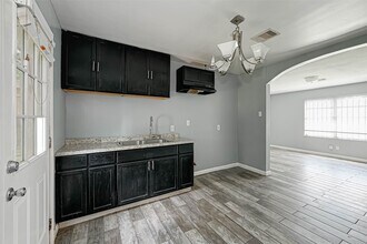 Building Photo - 4821 Alvin St