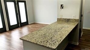 Foto del edificio - 2 br, 2 bath House - 6112 Meadow Rose Lane