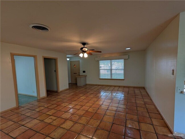 Foto del edificio - 2110 N 12th St