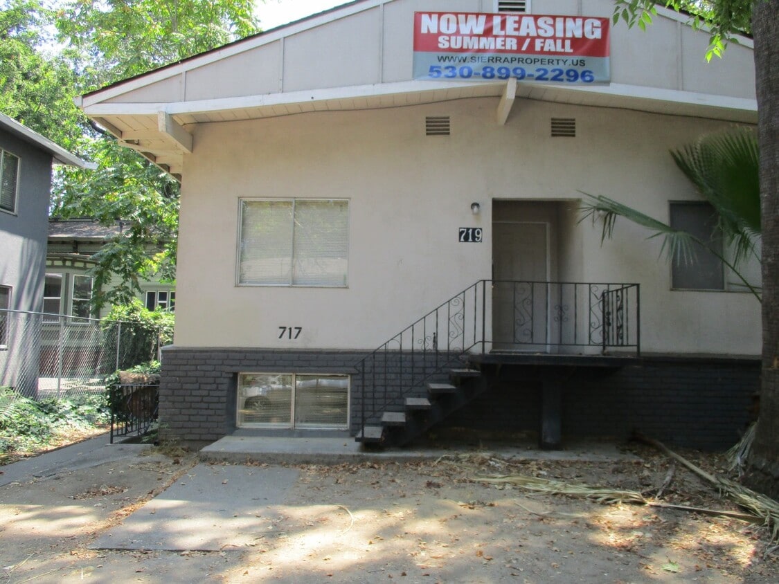 Primary Photo - 717 W 3rd St