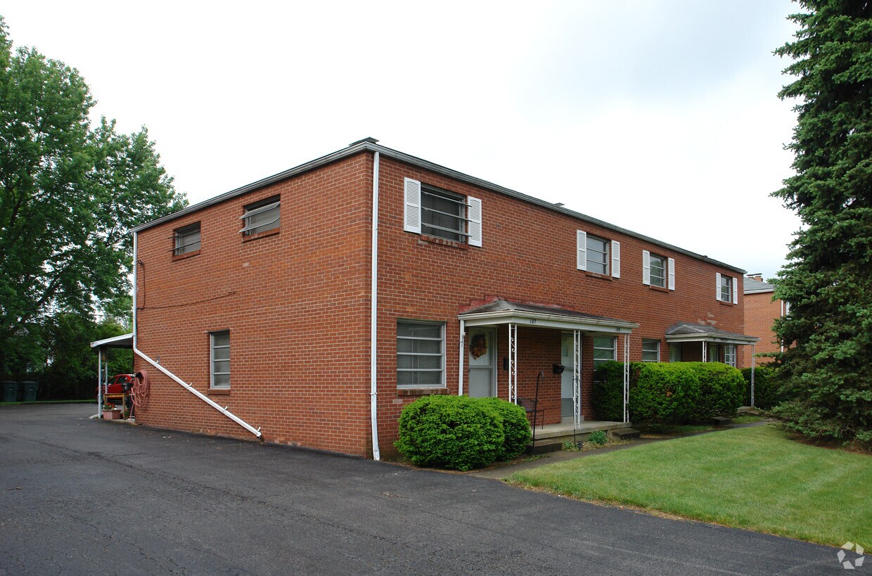 Foto del edificio - 187-193 Broad Meadows Blvd