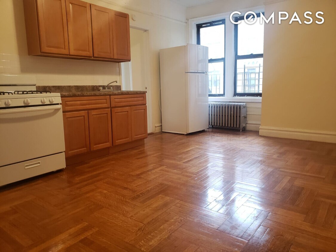 2081 Wallace Ave Unit 571, The Bronx, NY 10462 Condo for Rent in The