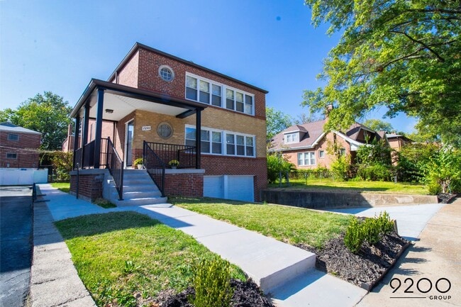Foto del edificio - 7240 Balson Ave