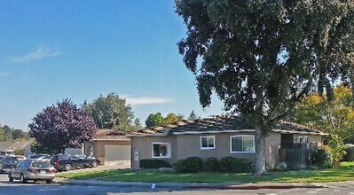 Building Photo - 3798 Flora Vista Ave
